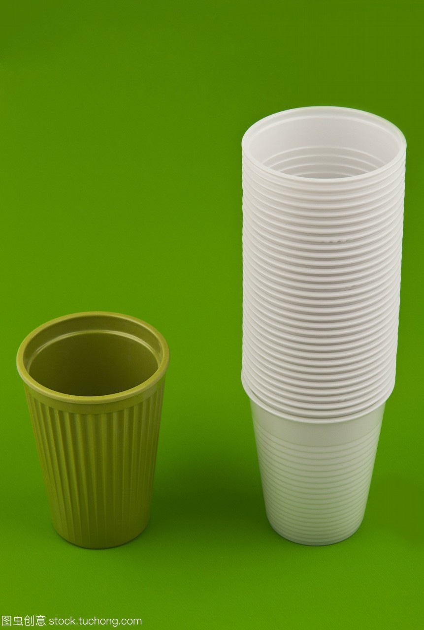 組成環保玻璃和塑料杯