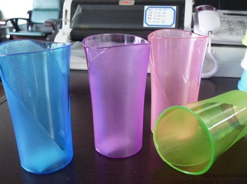 塑料杯模具 ,臺(tái)州市黃巖東廣塑料模具廠